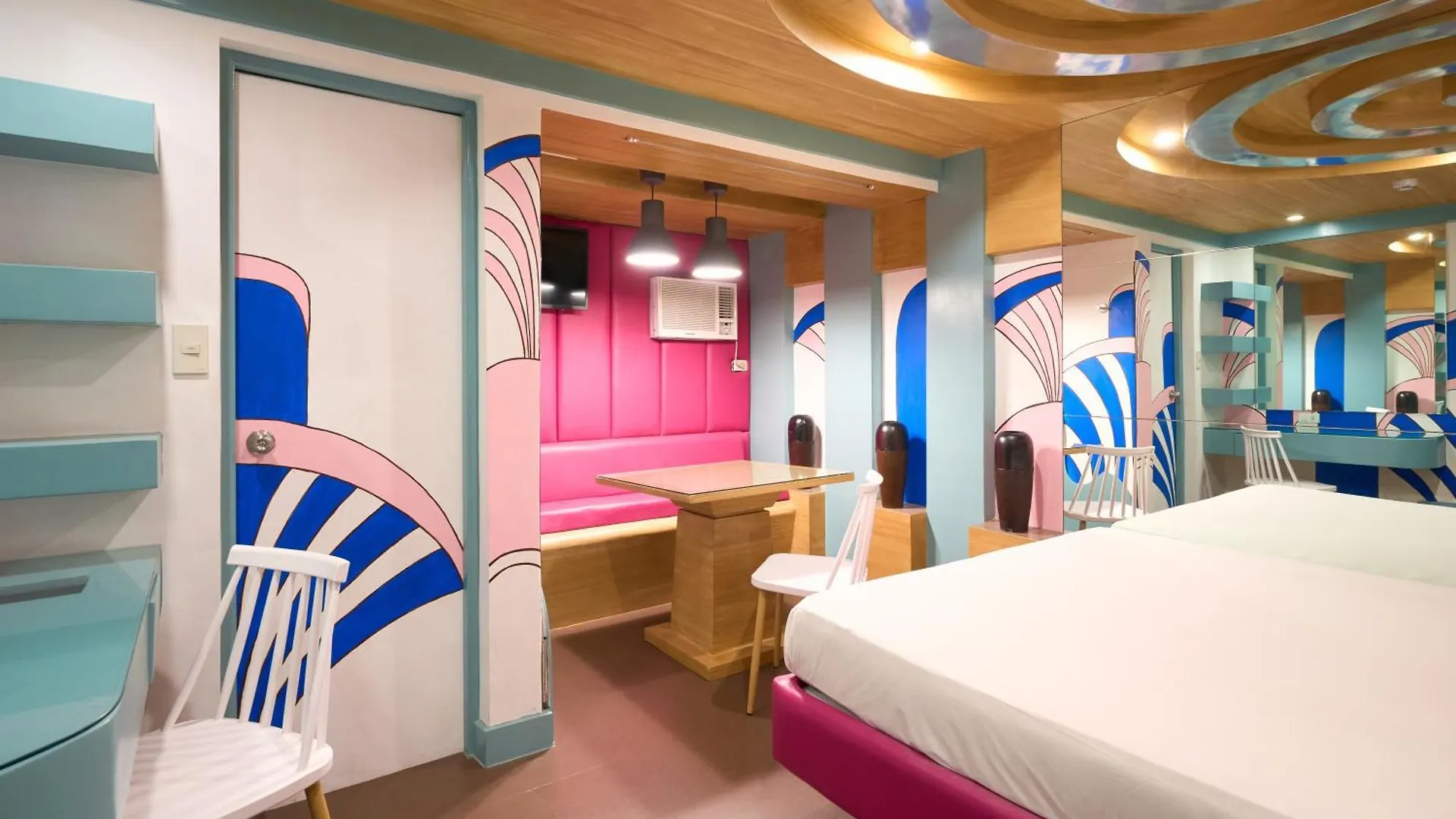 Victoria Court Las Pinas